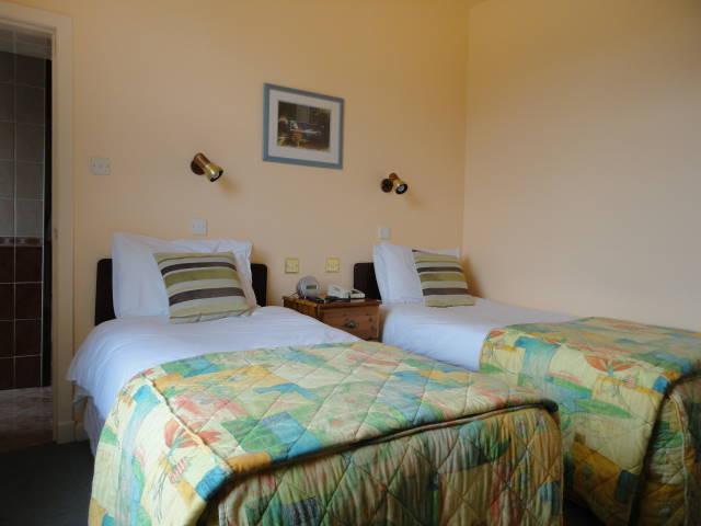 Alpine Guesthouse Dingle Quarto foto